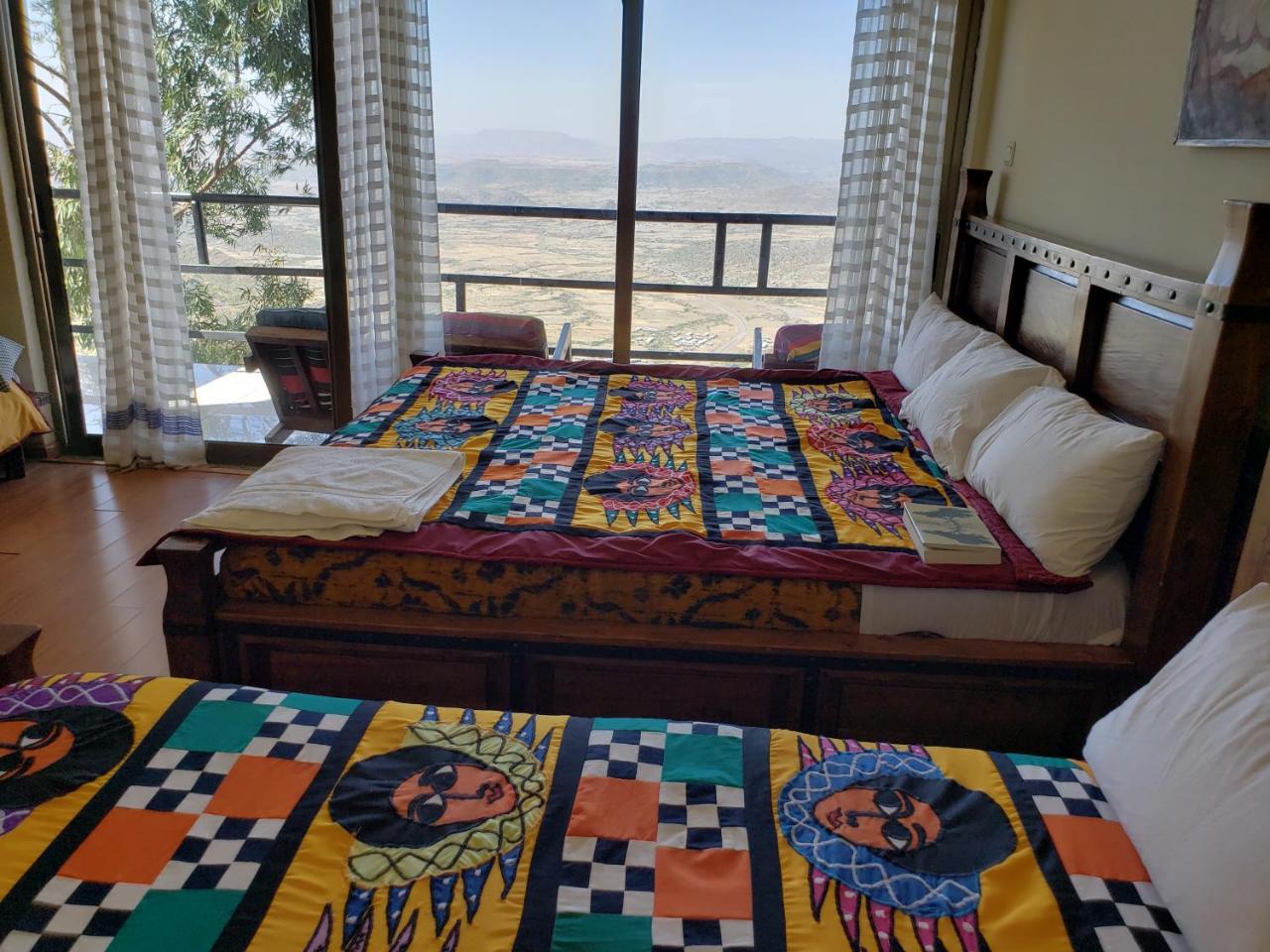 Top Twelve Hotel - לאליבלה מראה חיצוני תמונה